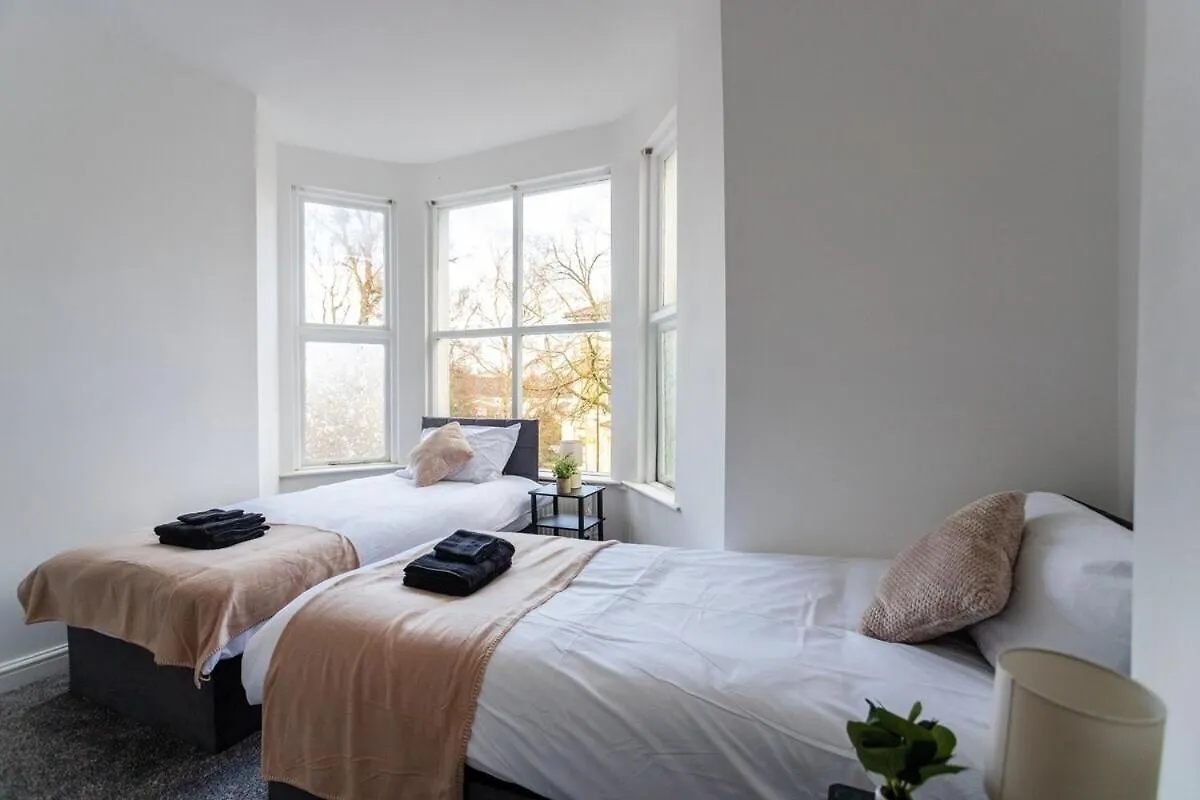 Perfectly Placed Cozy Flat In The Citys Heart Apartment Cardiff