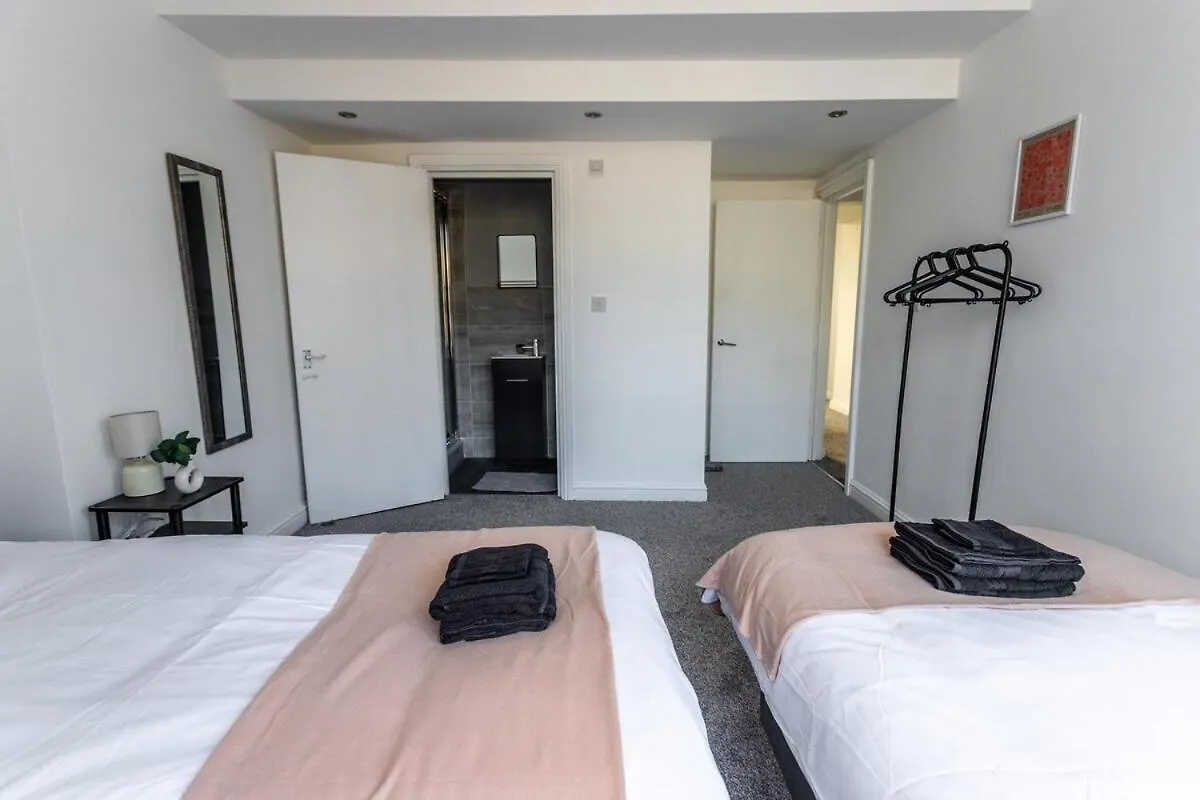 Perfectly Placed Cozy Flat In The Citys Heart Apartment Cardiff United Kingdom