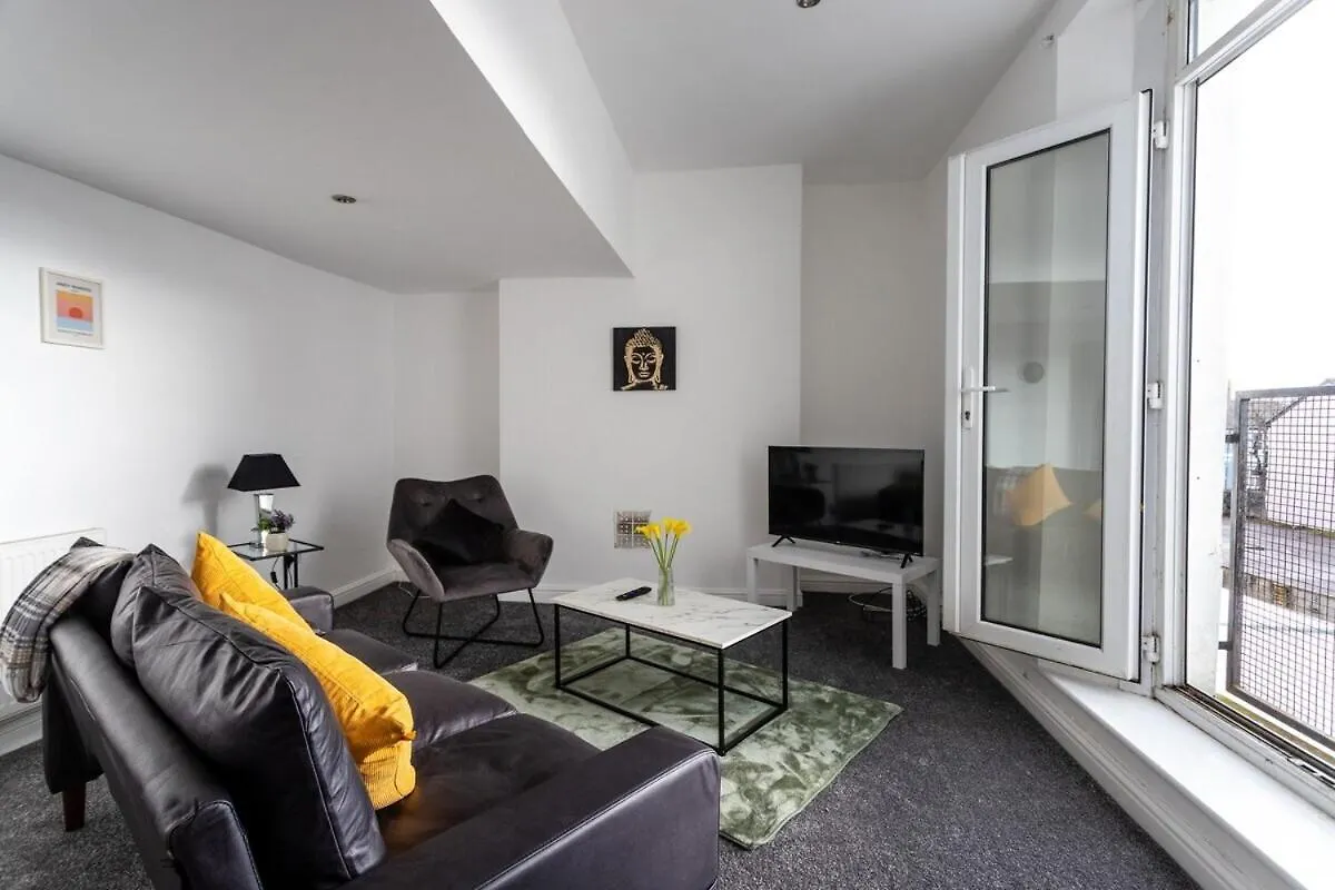 Perfectly Placed Cozy Flat In The Citys Heart Apartment Cardiff