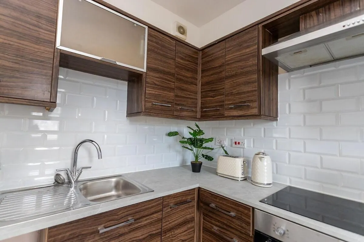 Perfectly Placed Cozy Flat In The Citys Heart Apartment Cardiff United Kingdom